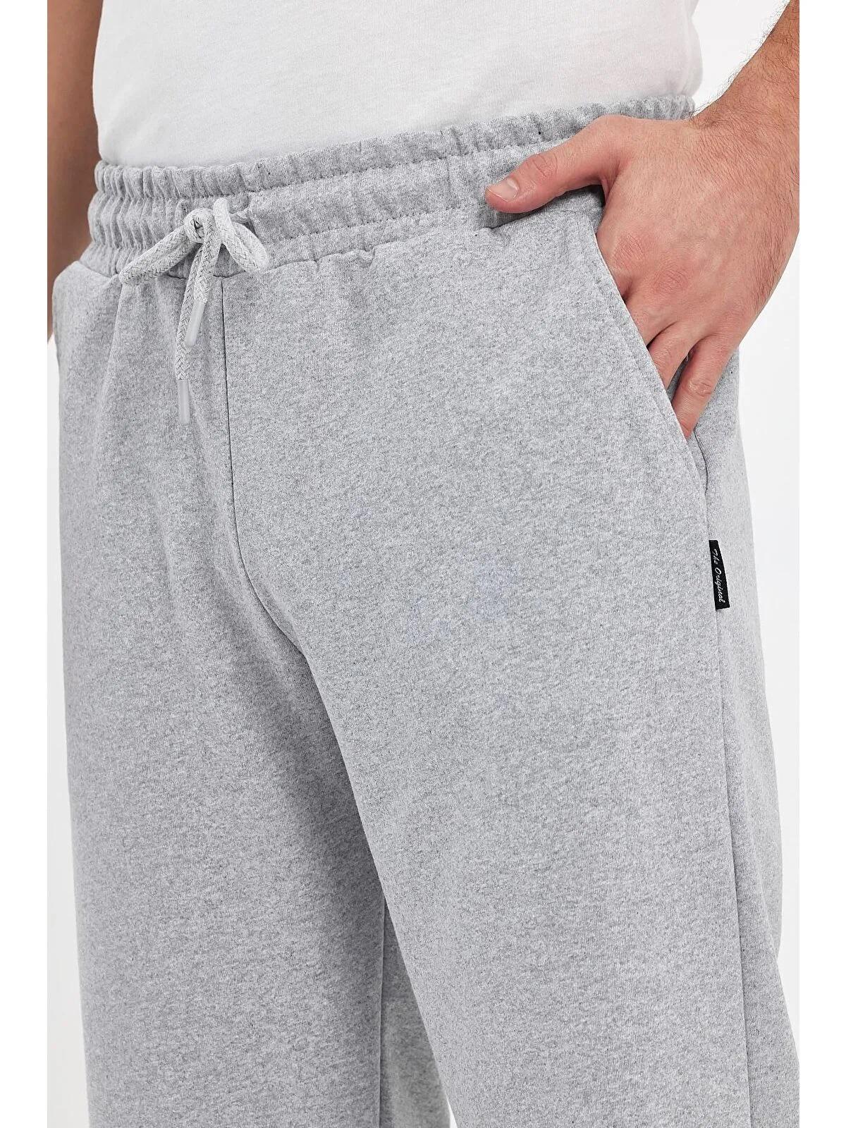 Organic Cotton Capri Sweatpants: Relaxed Fit Jogger Training