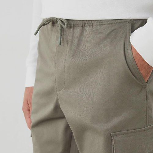 Slim Fit Cotton Cargo Pants: Stretch Fabric Elastic